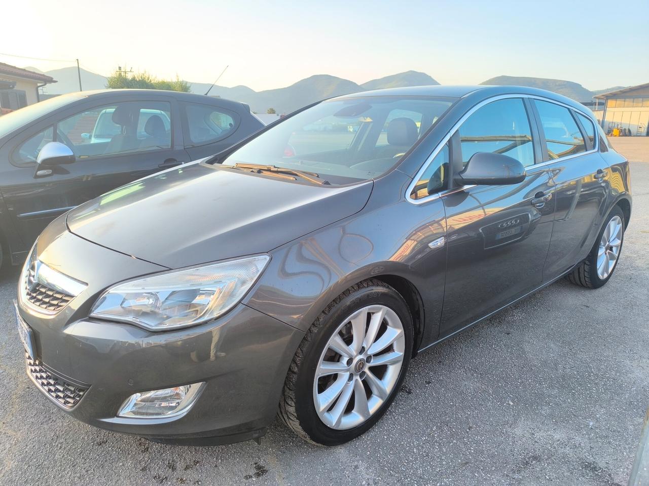 Opel Astra 1.7 CDTI 125CV 5 porte Cosmo