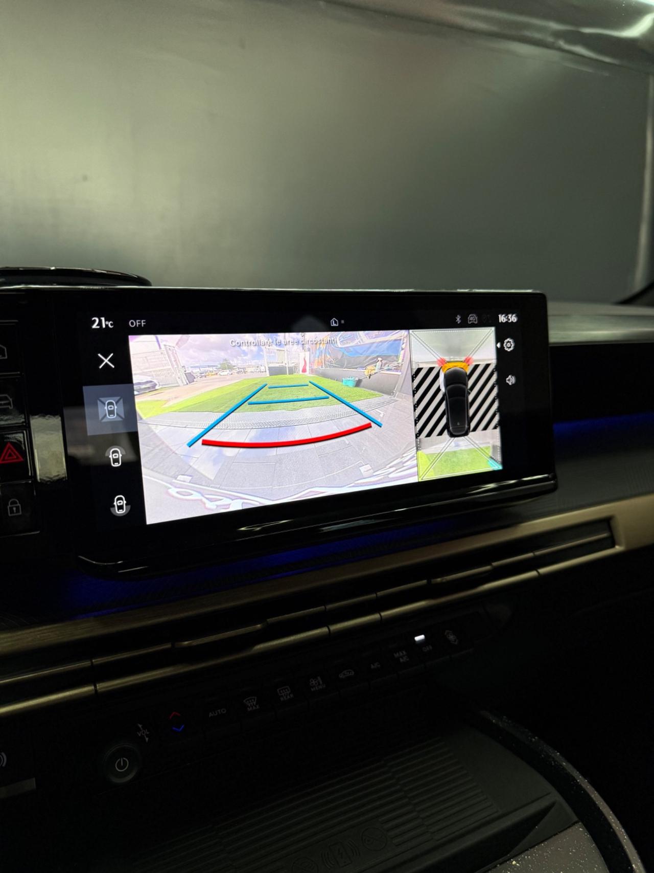 Lancia Ypsilon 1.2 Hybrid Edizione Cassina