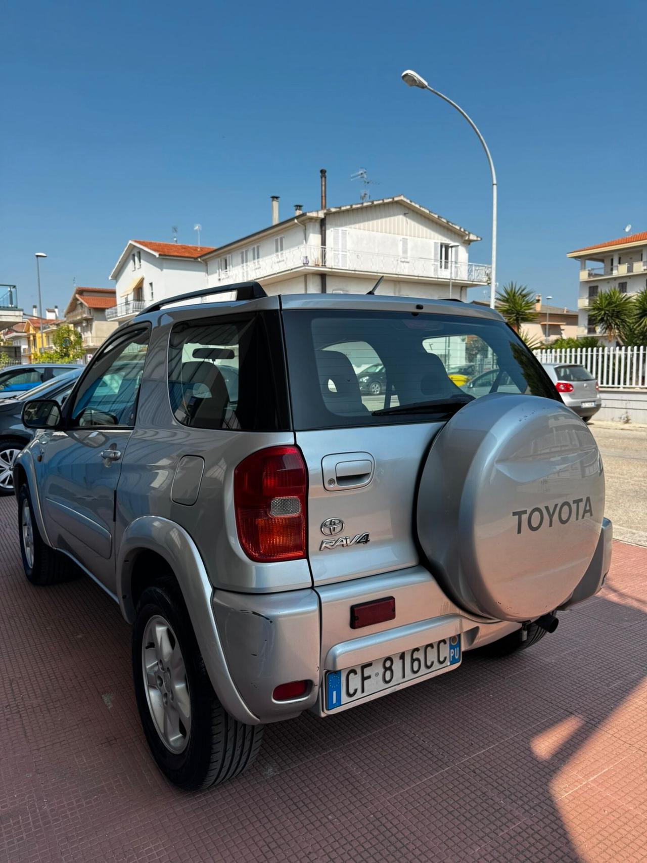 Toyota RAV 4 2.0 Tdi 3 porte Sol