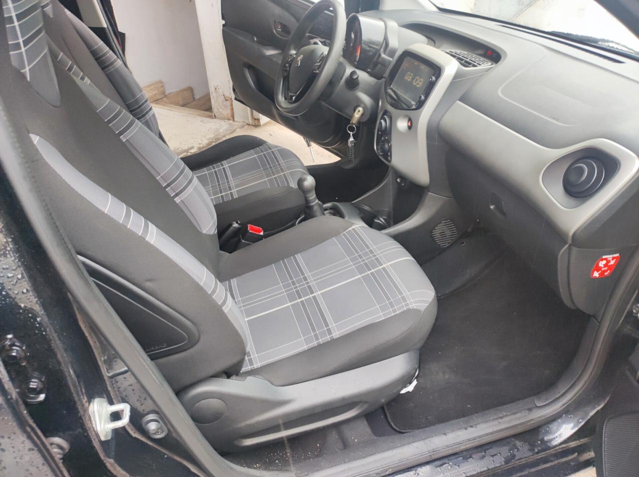 Peugeot 108 VTi 68 5 porte Allure