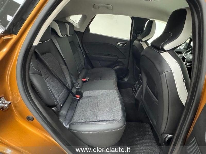 Renault Captur TCe 100 CV Intens