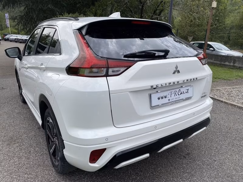 Mitsubishi Eclipse Cross 2.4 MIVEC 4WD PHEV Diamond SDA