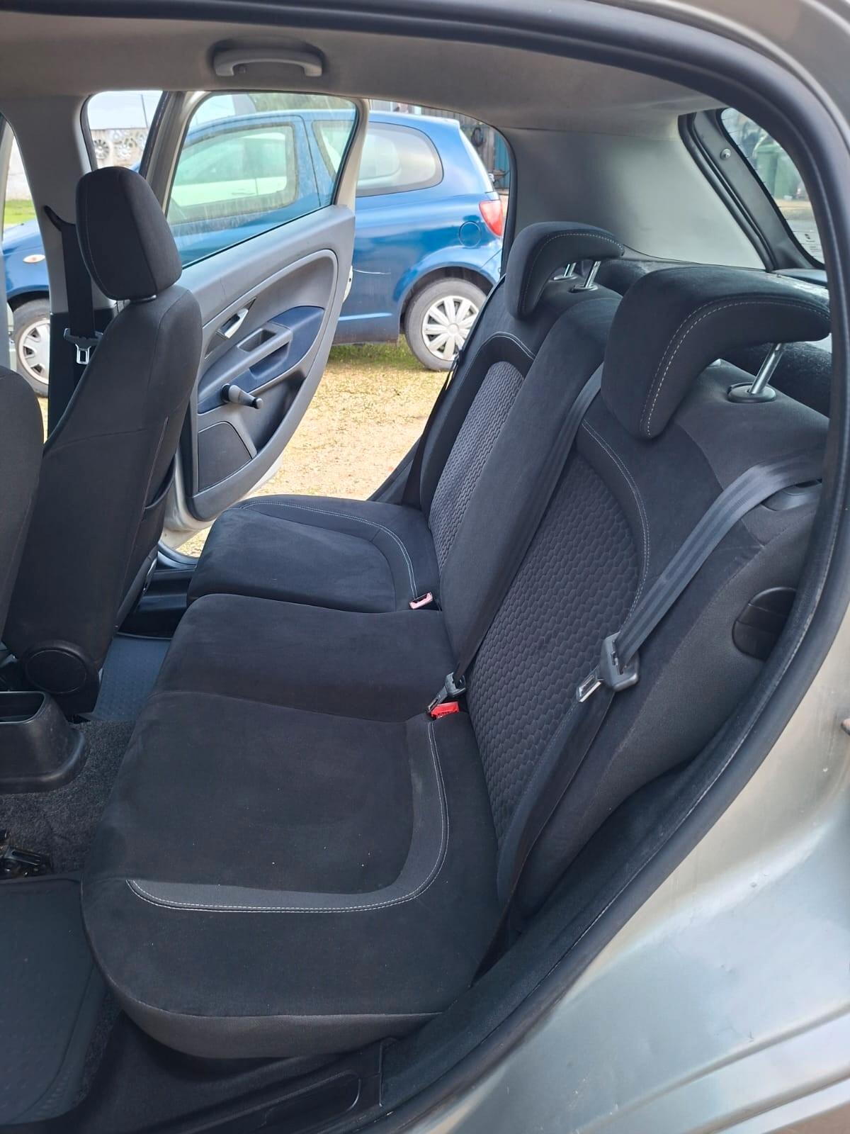 Fiat Grande Punto 1.3 MJT 75 CV GANCIO TRAINO