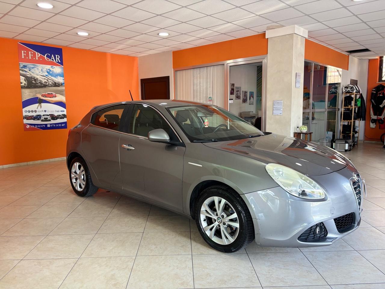 Alfa Romeo Giulietta 1.6 JTDm-2 105 CV Distinctive permute finanziamenti