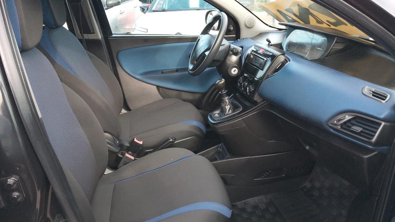 Lancia Ypsilon 1.2 BENZINA