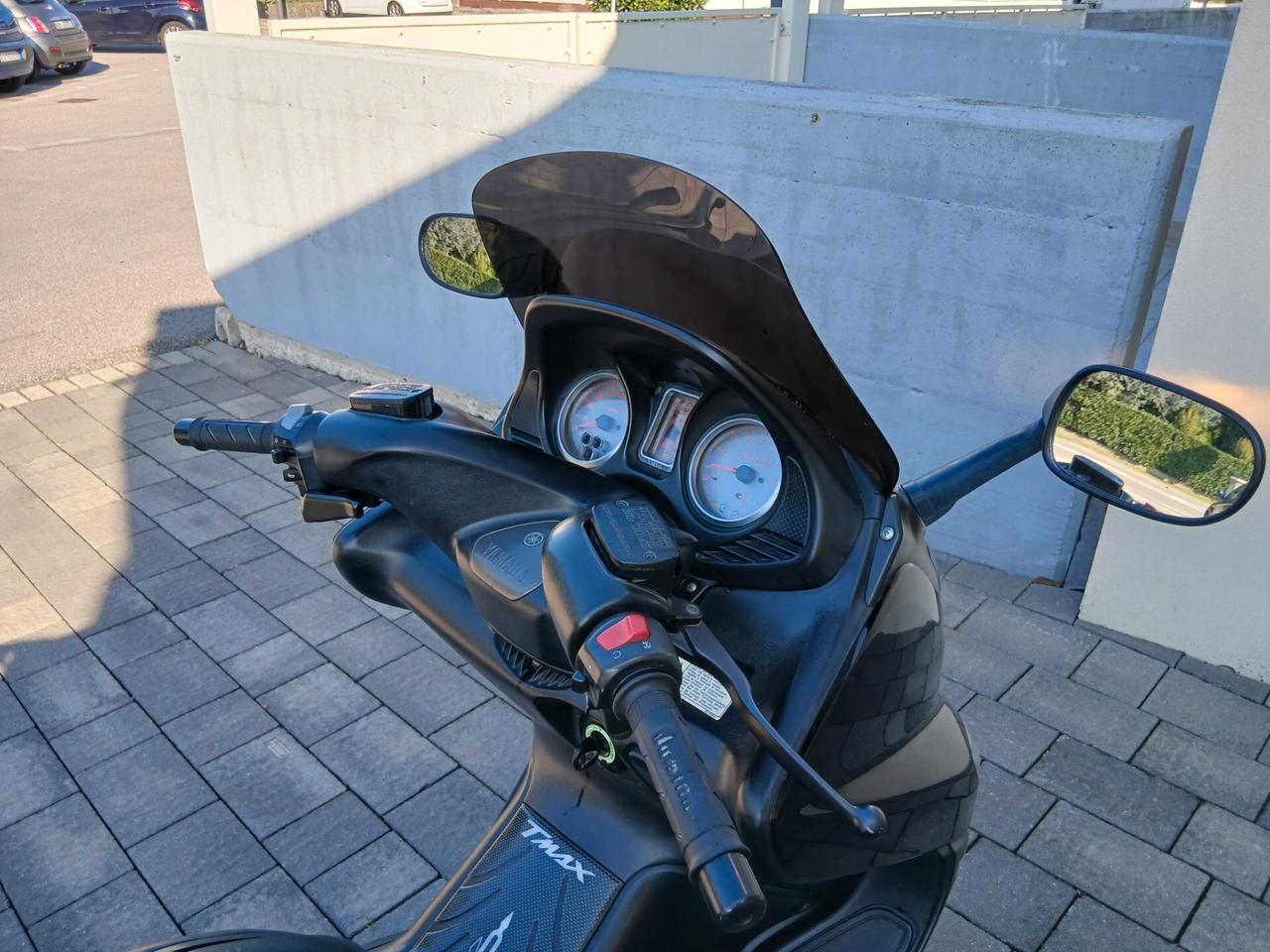Yamaha T Max Black edition__valuto permute con auto