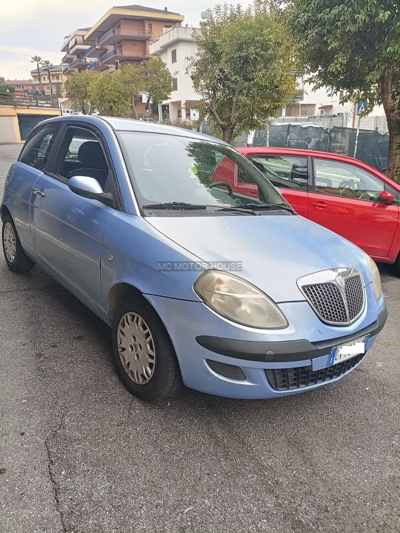 LANCIA YPSILON 1.2 BENZINA *NEOPATENTATI* RATE