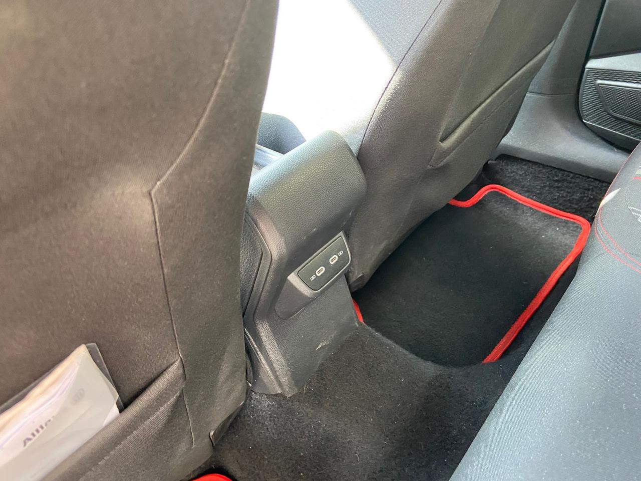 Volkswagen Polo GTI Sport 2.0 TSI GTI #12134