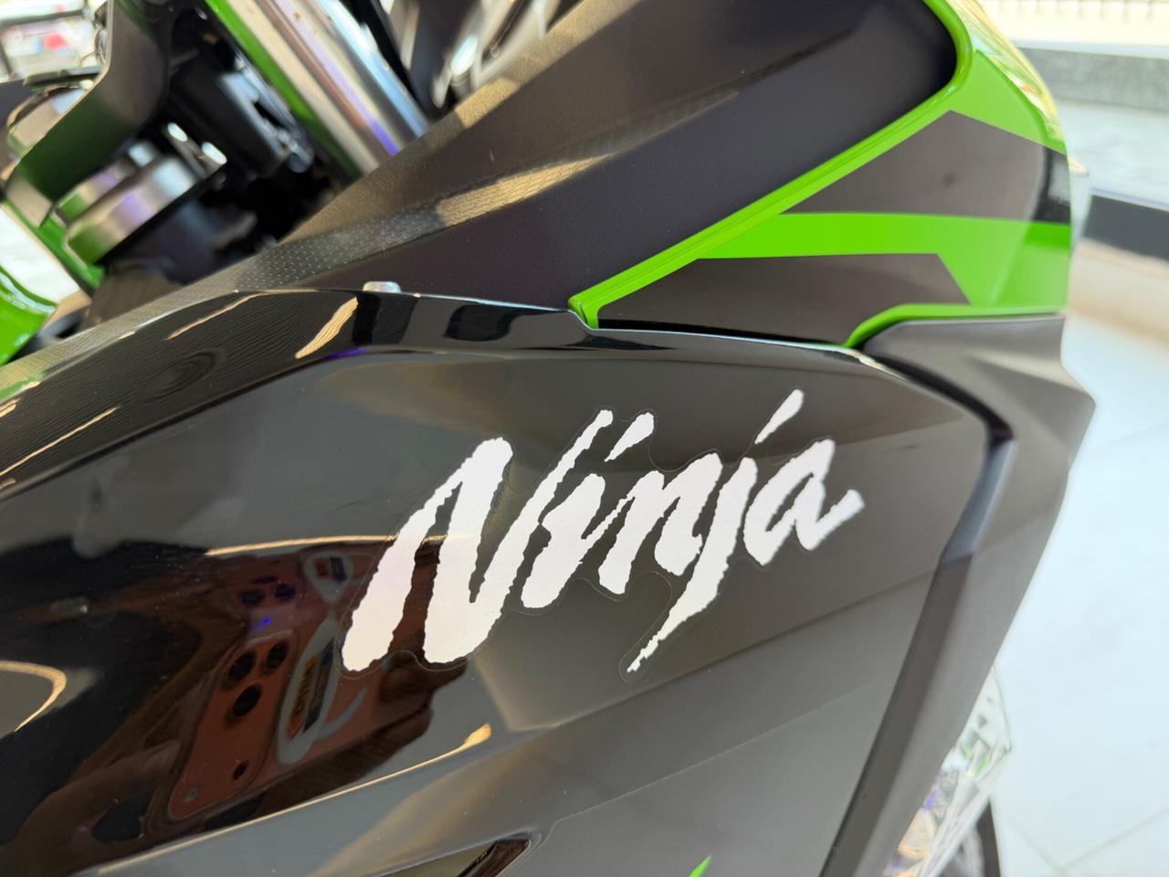 Kawasaki Ninja 400 SOLO 5 MILA KM