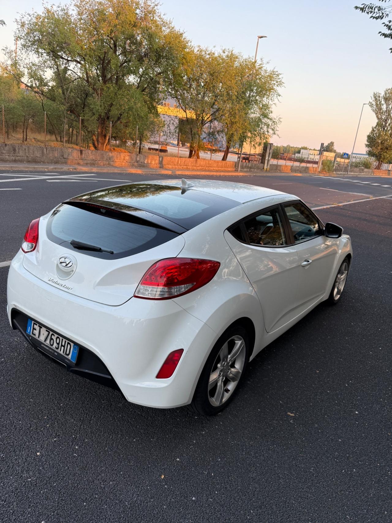 Hyundai Veloster 1.6 GDI DCT Comfort