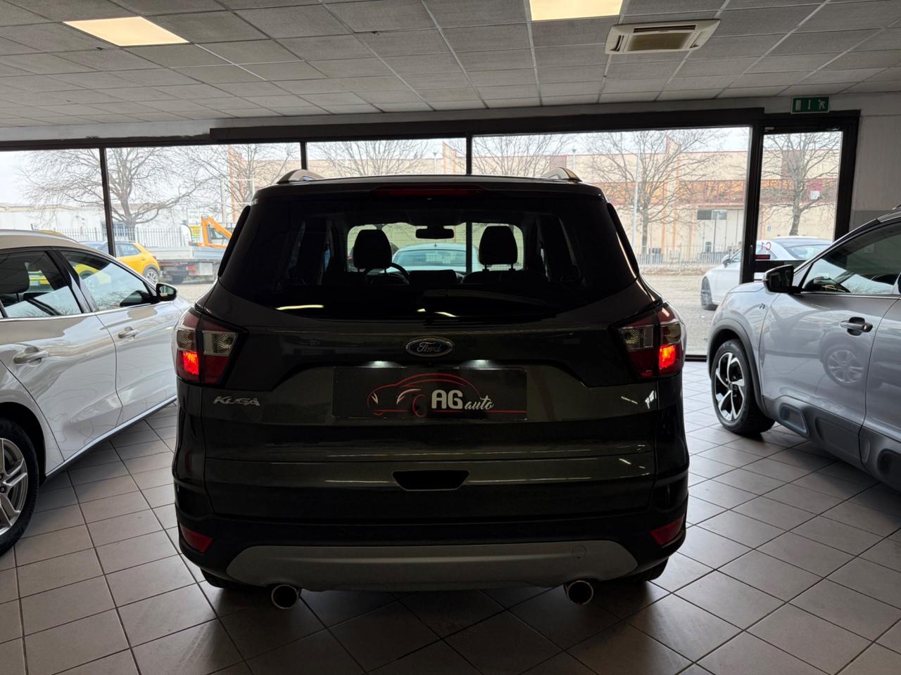 Ford Kuga 1.5 TDCI 120 CV S&S 2WD Titanium