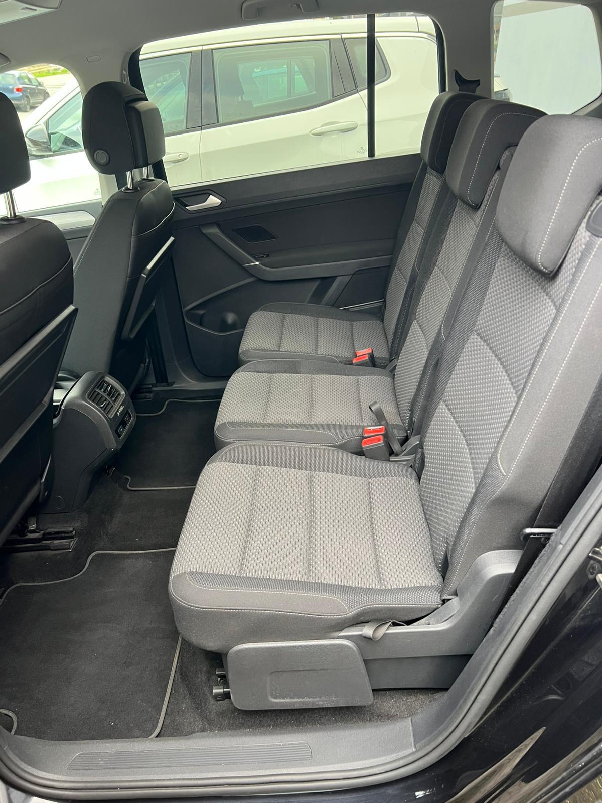 Volkswagen Touran 2.0 TDI 115 CV DSG Business BlueMotion Technology