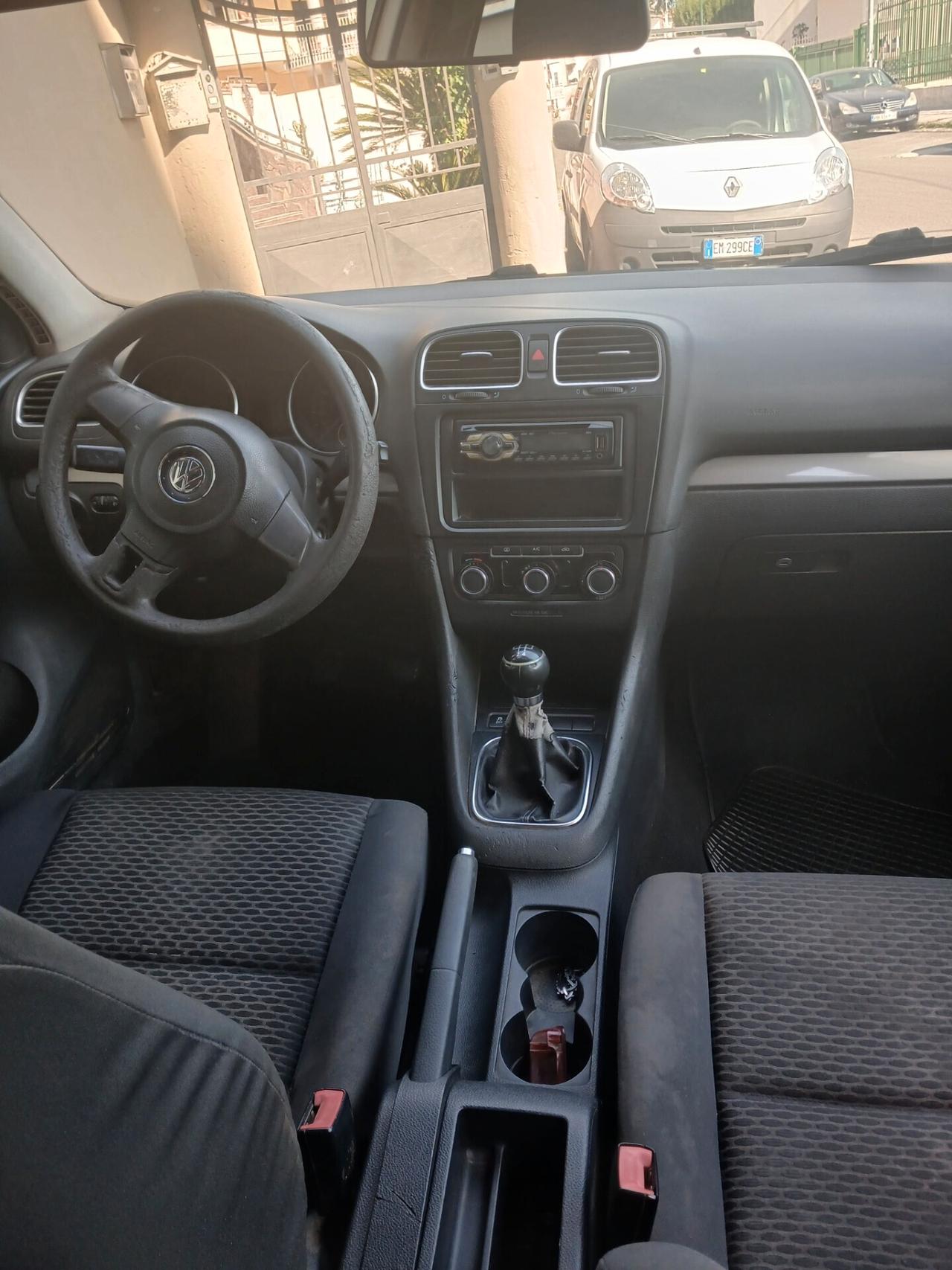 Volkswagen Golf 1.6 TDf