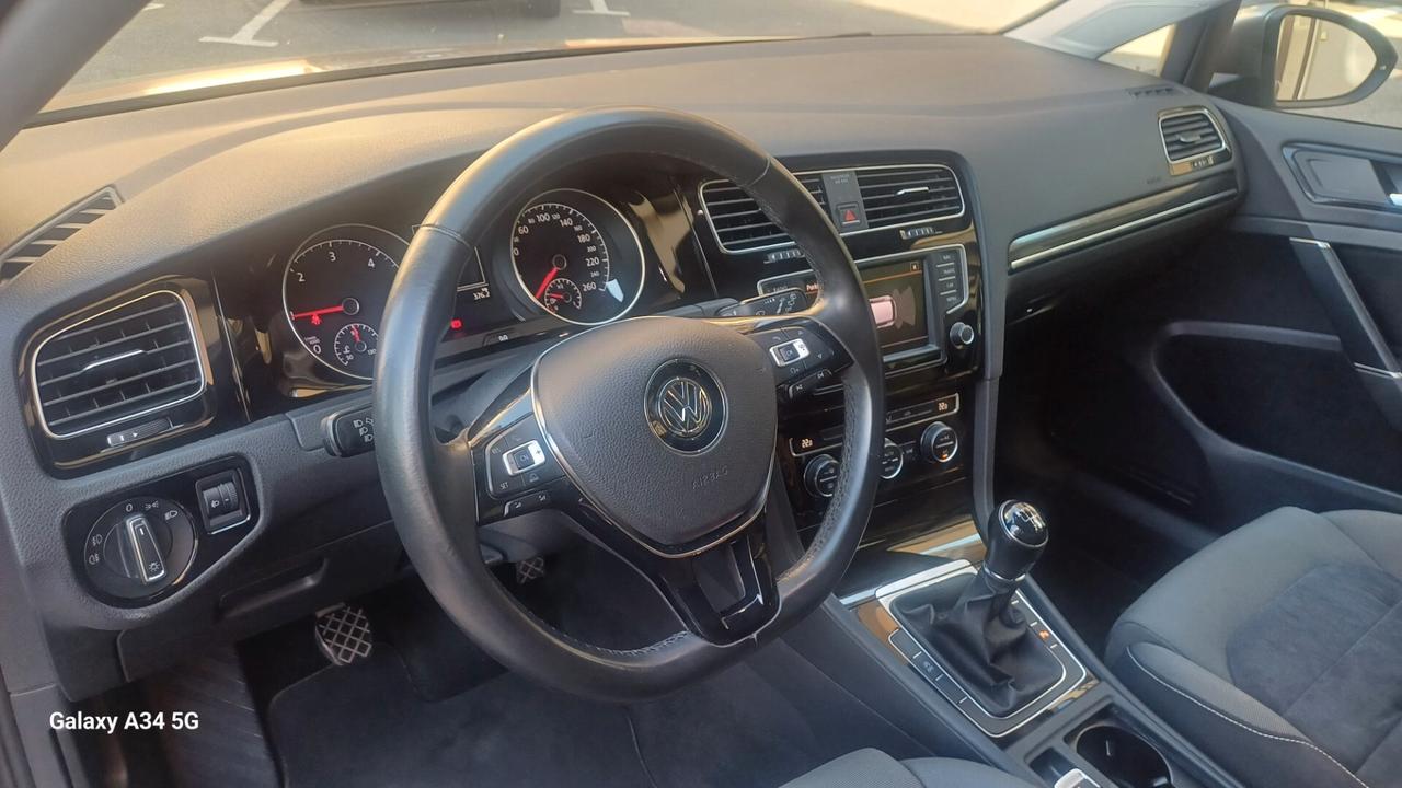 Volkswagen Golf 2.0 TDI 5p. Executive BlueMotion Technology