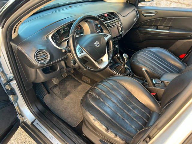 LANCIA Delta 1.9 MJT Twinturbo DPF Platinum