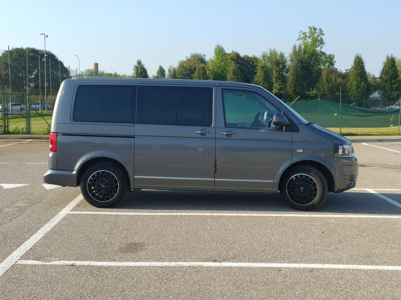 Volkswagen Multivan T5 Highline 2.0 BiTDI #11905