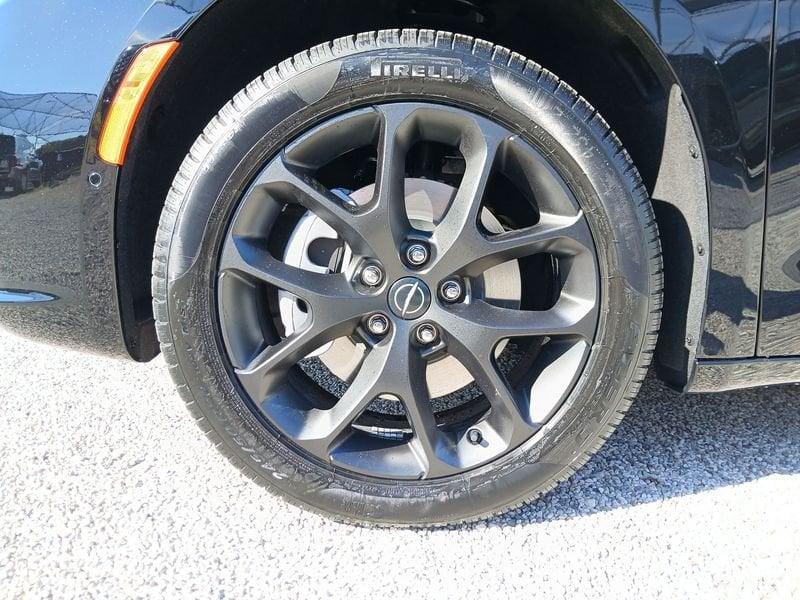 Chrysler Pacifica Pacifica 3.6 V6 Limited awd at9