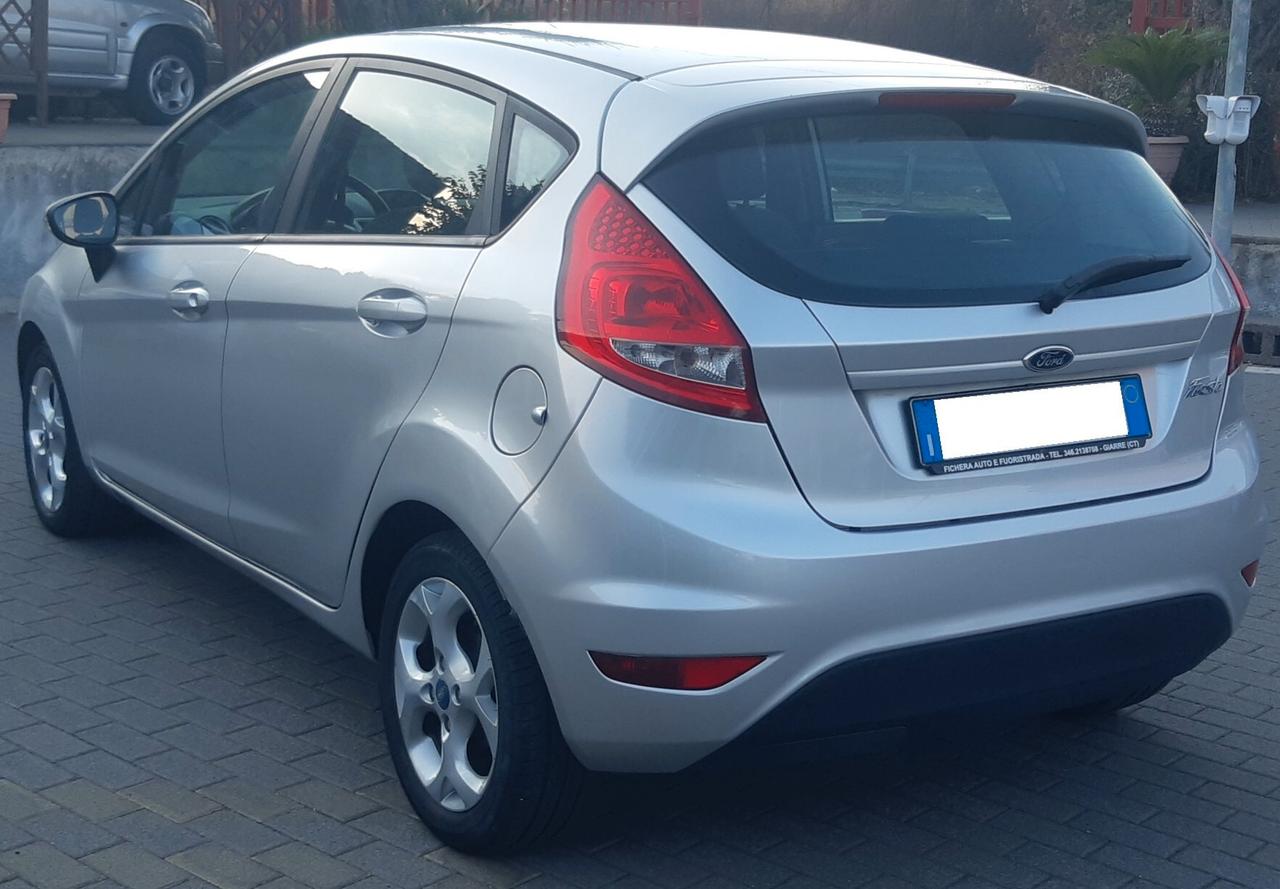 Ford Fiesta 1.4 5 porte Bz.- GPL Titanium
