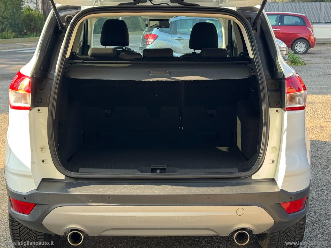 FORD Kuga 2.0 TDCI 120 CV S&S 2WD Titanium