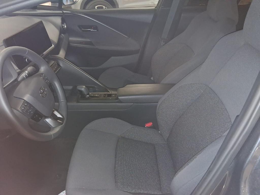 TOYOTA C-HR (2023-->) - C-HR 1.8 HV Active