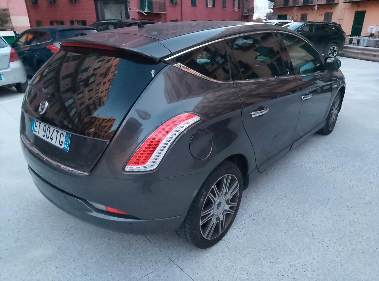 Lancia Delta 1.6 MJT DPF 105 CV Gold