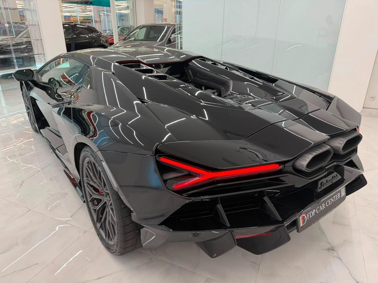 Lamborghini Revuelto Carbon