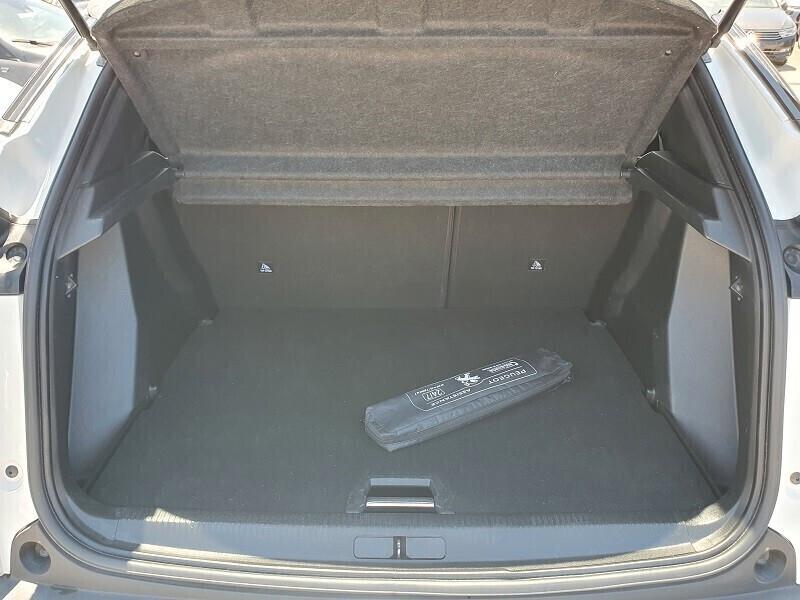 PEUGEOT NEW 2008 BlueHDi 110CV ALLURE LED NAV PARK