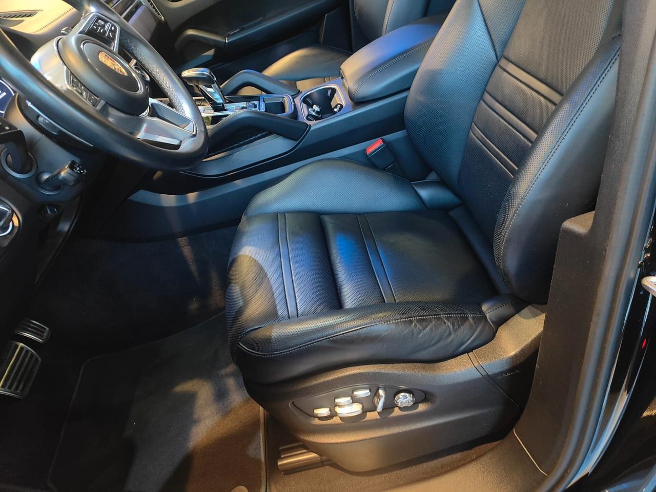 Porsche Cayenne Coupé 3.0 V6 S 440cv