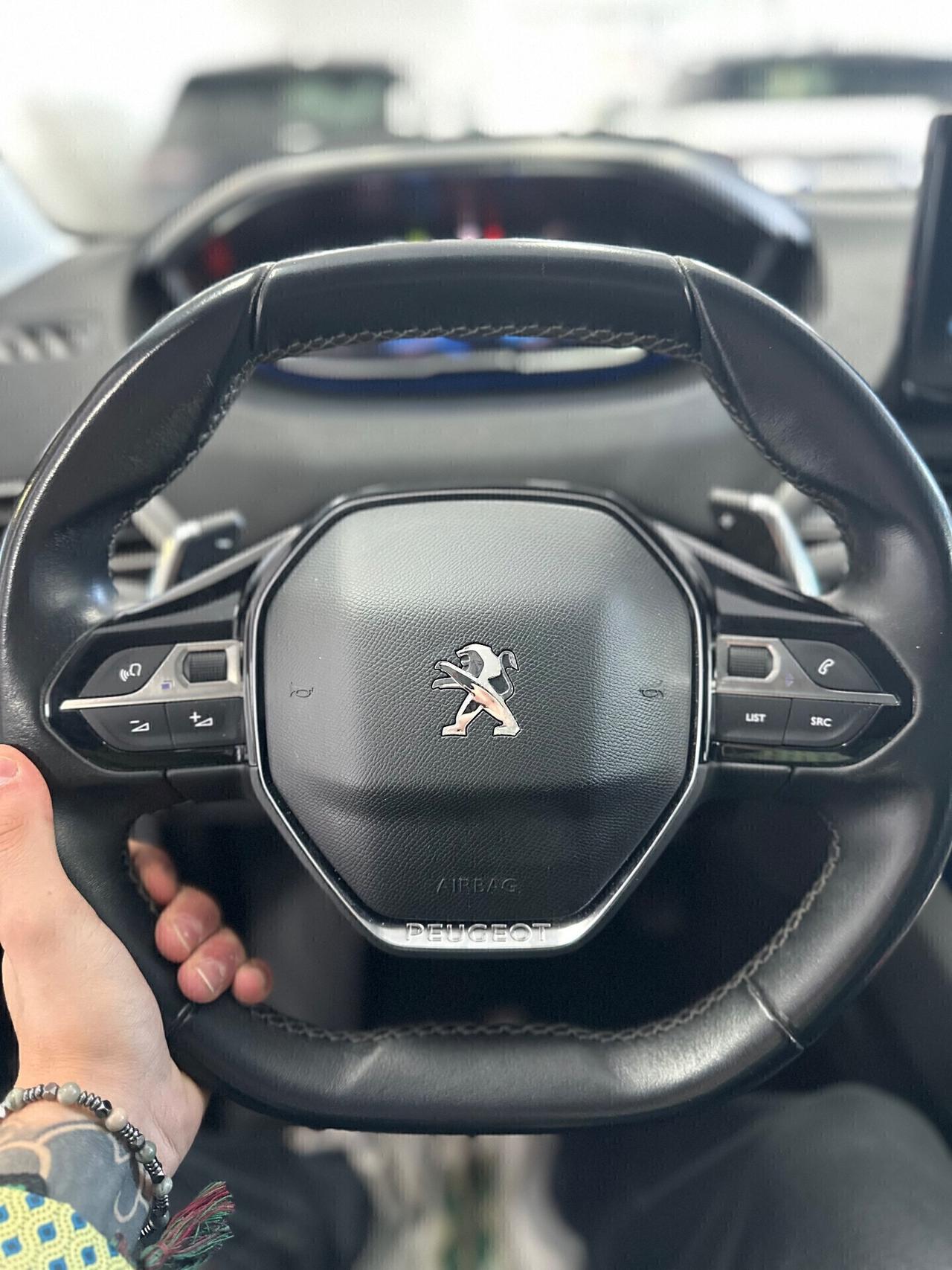 Peugeot 3008 1.5 130CV ALLURE