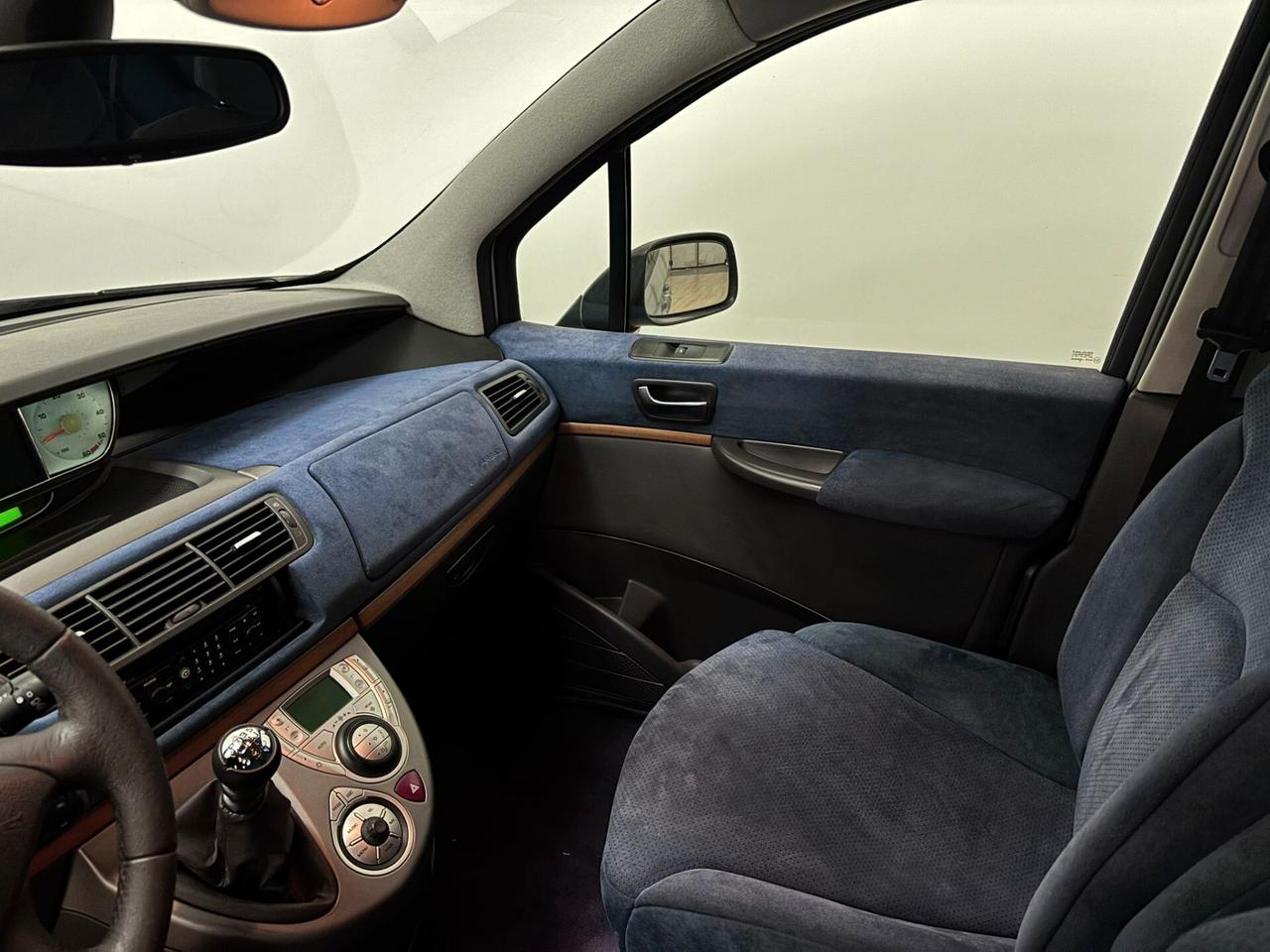 Lancia Phedra 2.2 JTD