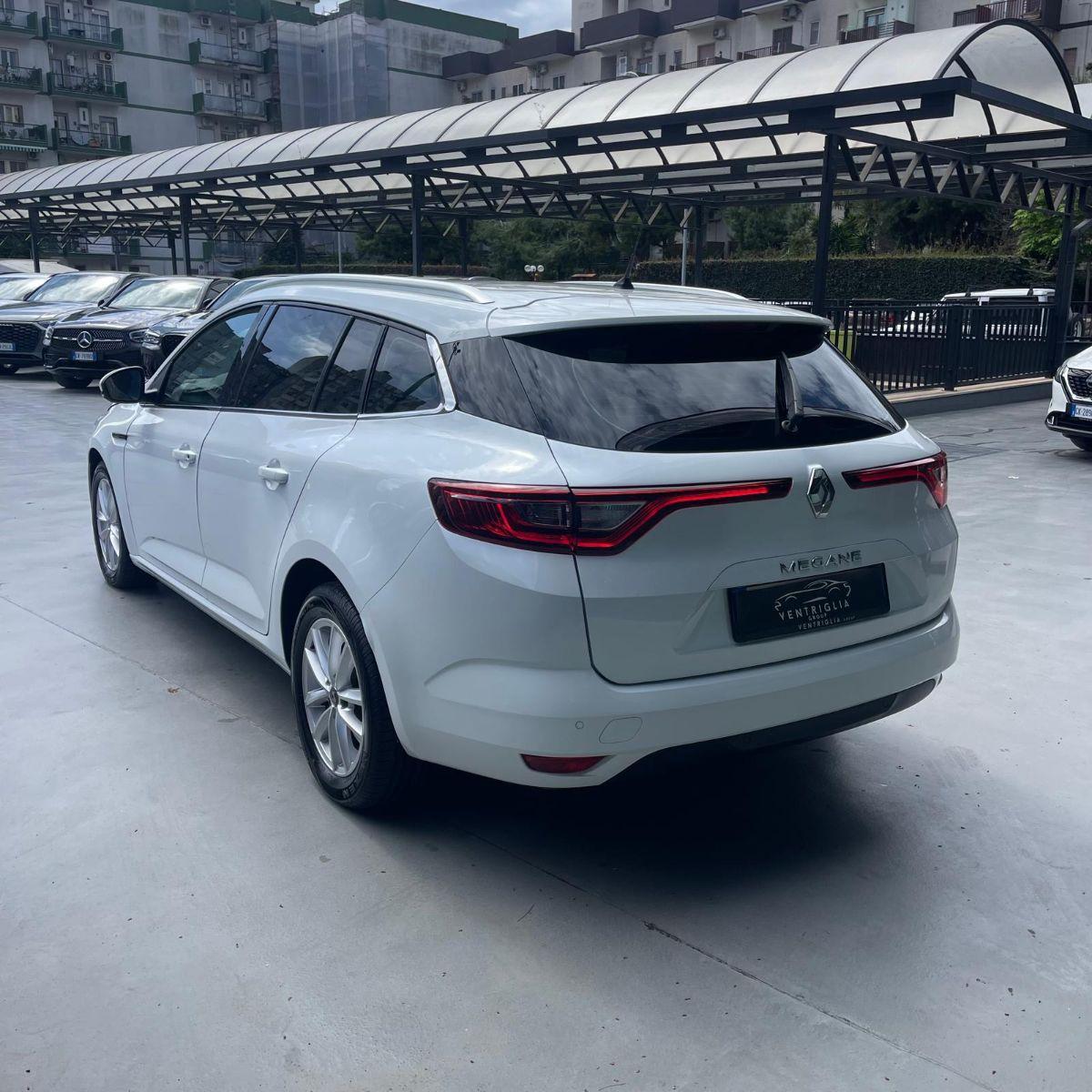 RENAULT - Mégane SporTour Sporter dCi