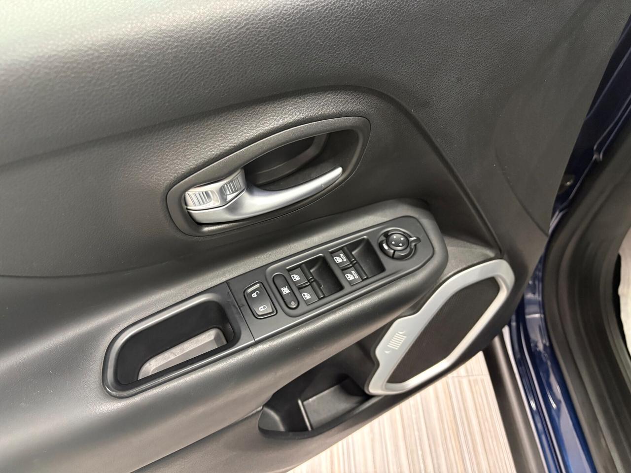 Jeep Renegade 1.6 MJT 120cv DDCT Automatica Limited