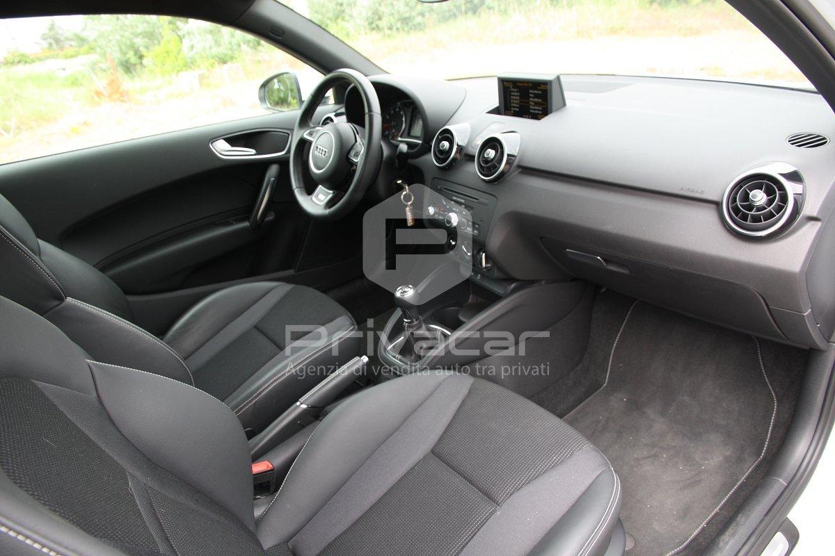 AUDI A1 1.2 TFSI S line edition