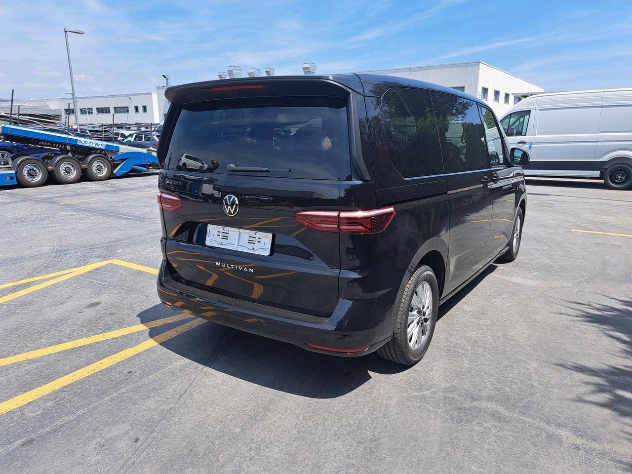 Volkswagen T7 Multivan 2.0 tdi space 150cv dsg 7p.ti