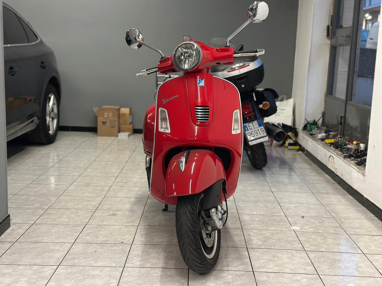 Piaggio Vespa 300 GTS Super ie