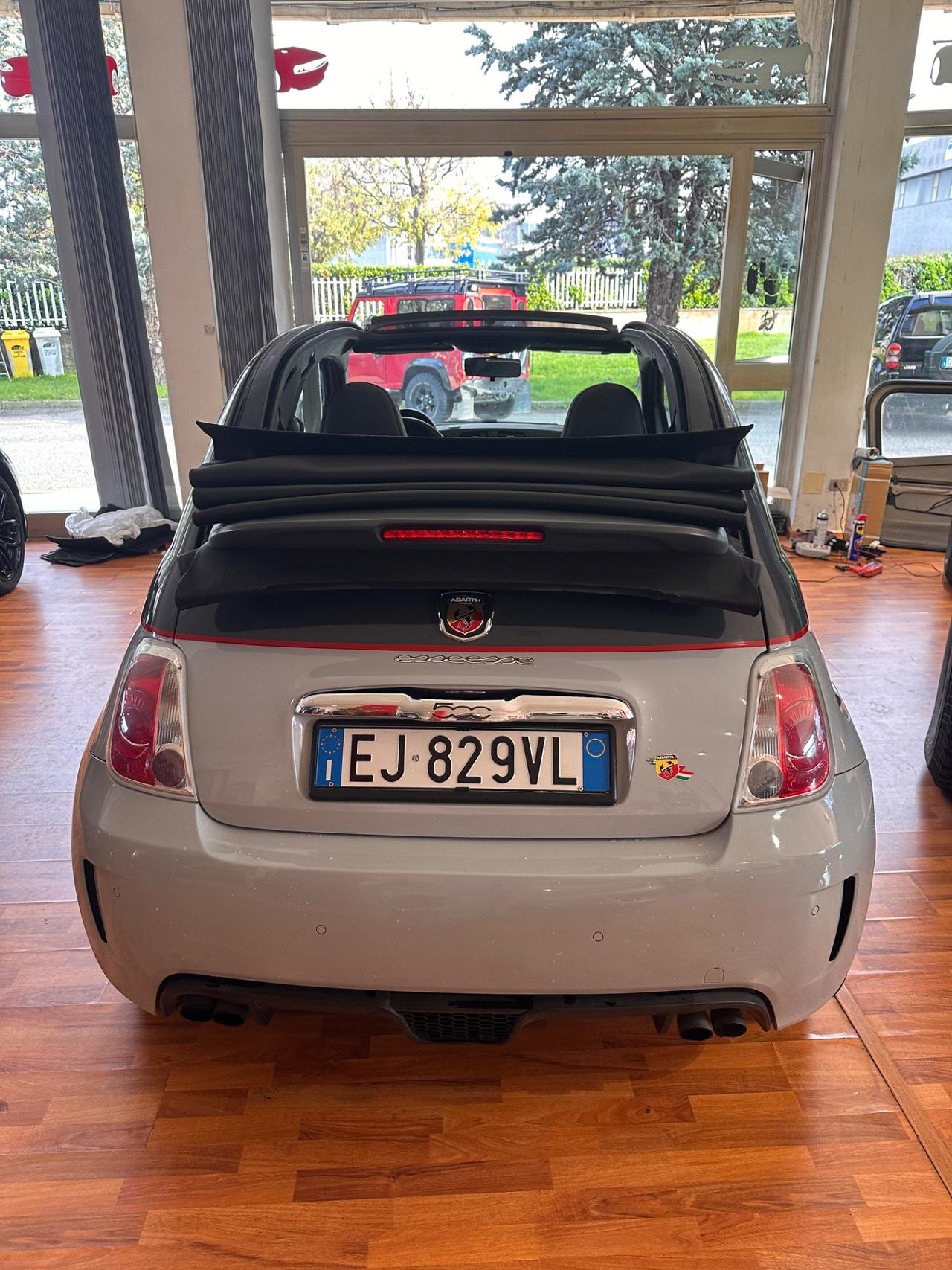 Abarth 500 C 1.4 Turbo T-Jet MTA Bicolore