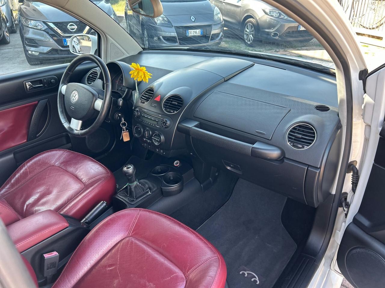 Volkswagen New Beetle 1.6 Benzina