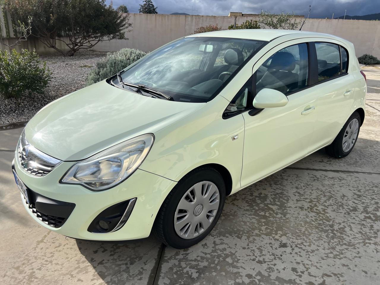 Opel Corsa 1.2 5 porte GPL-TECH 2012