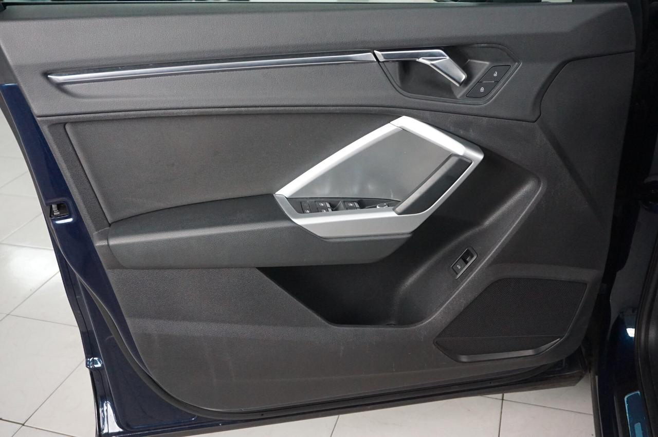 Audi Q3 40 TDI quattro S tronic Business Advanced