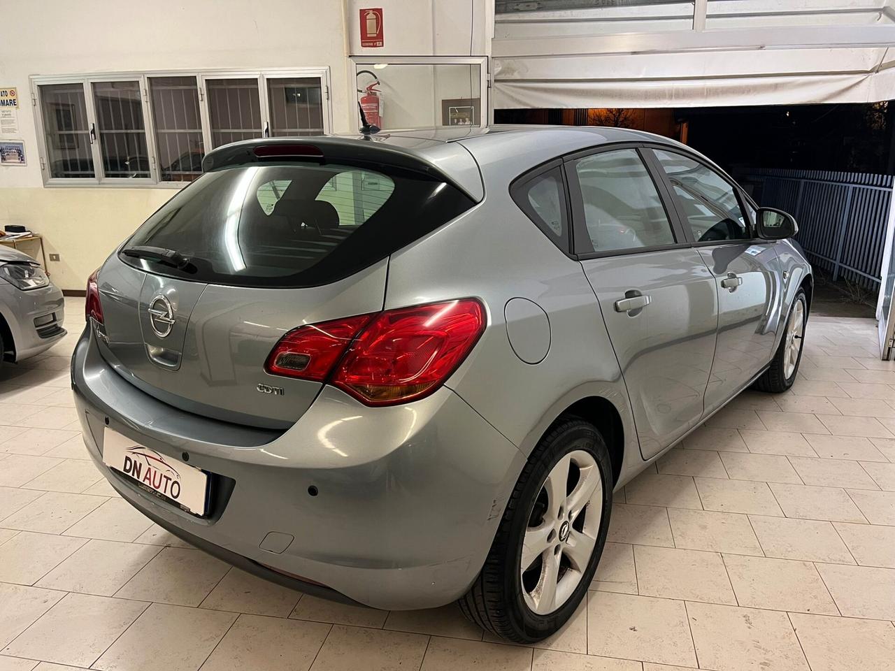 Opel Astra 1.7 CDTI 110CV 5 porte Cosmo