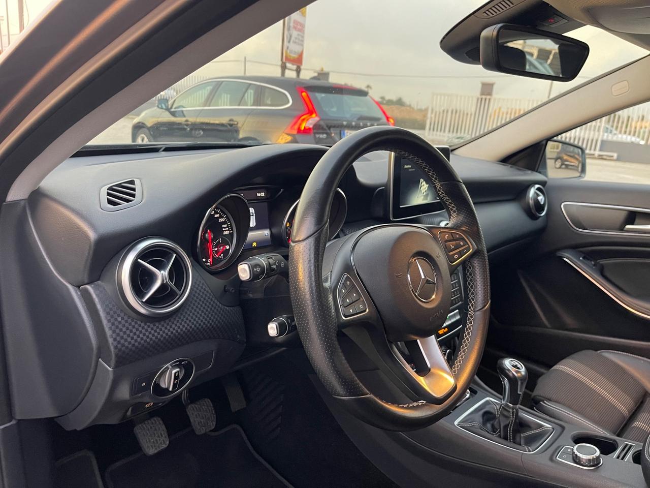 MERCEDES-BENZ A180 CDI PREMIUM FULL LED MY18