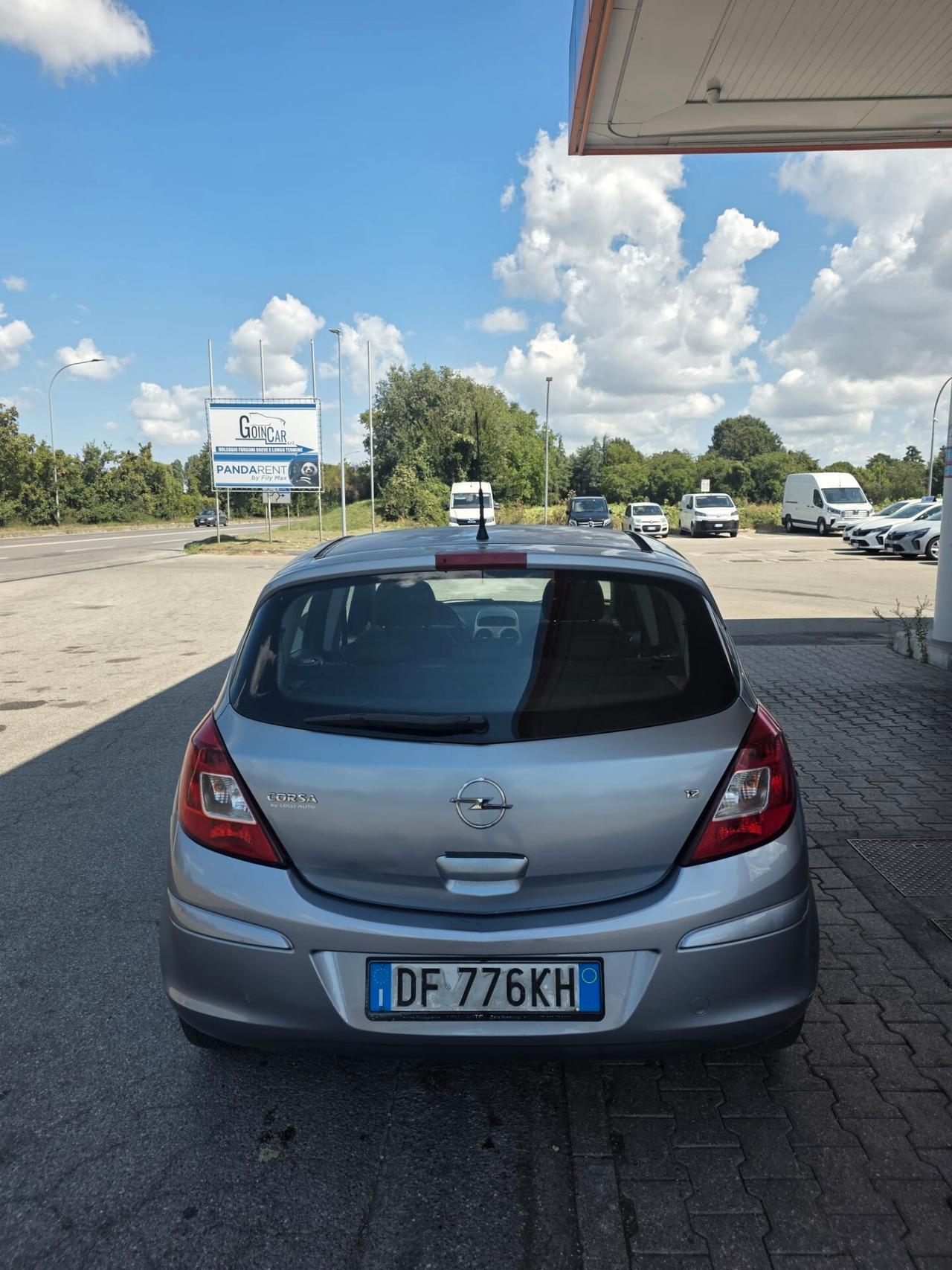 Opel Corsa 1.2 5 porte GPL