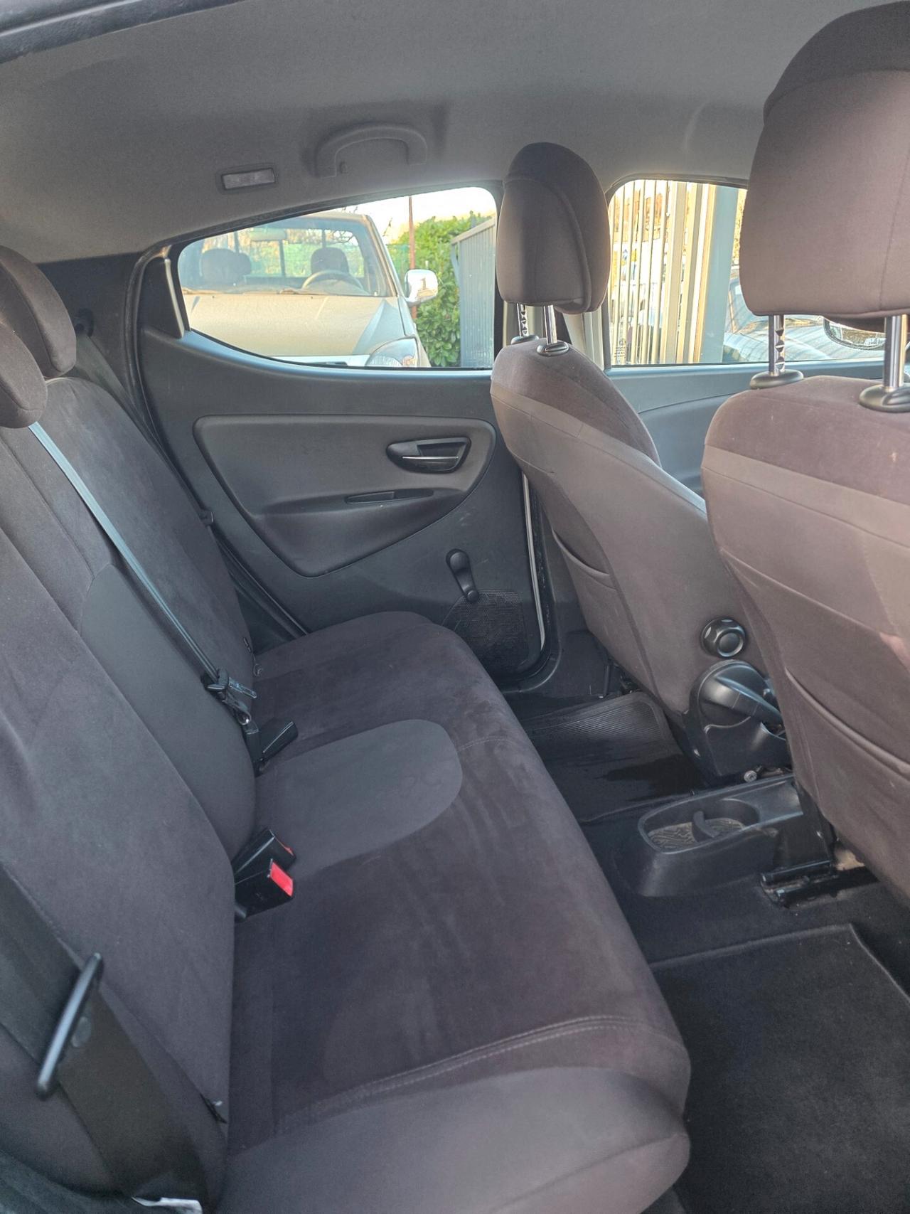 Lancia Ypsilon 1.2 69 CV 5 porte GPL Ecochic Gold