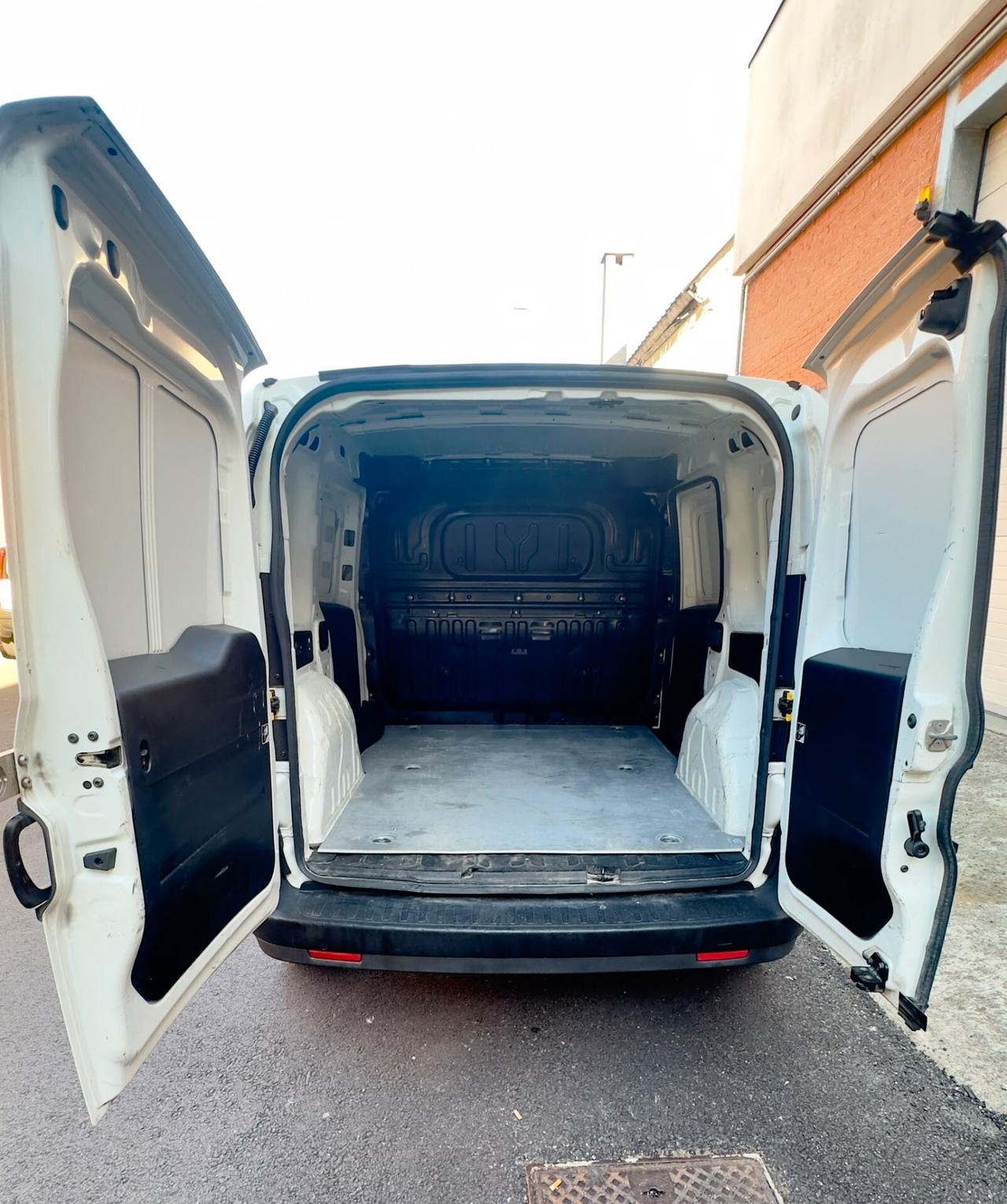 Fiat Doblo Doblò 1.6 MJT 105CV S&S PC-TN Cargo Trekking
