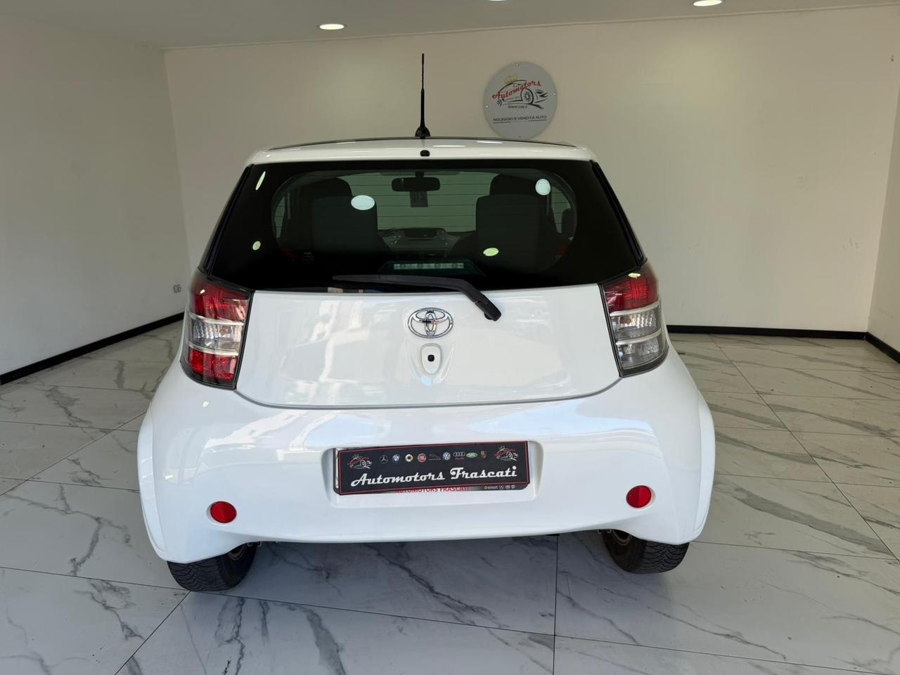 Toyota iQ 1.3 Executive-AUTOMATICA-2009