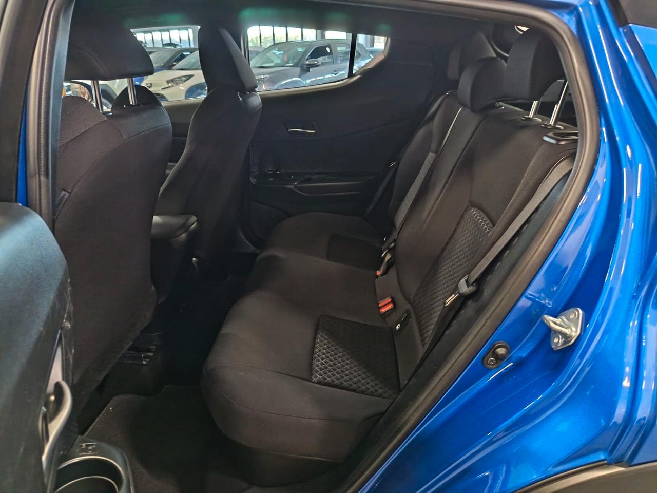 Toyota C-HR 1.8 Hybrid E-CVT Business