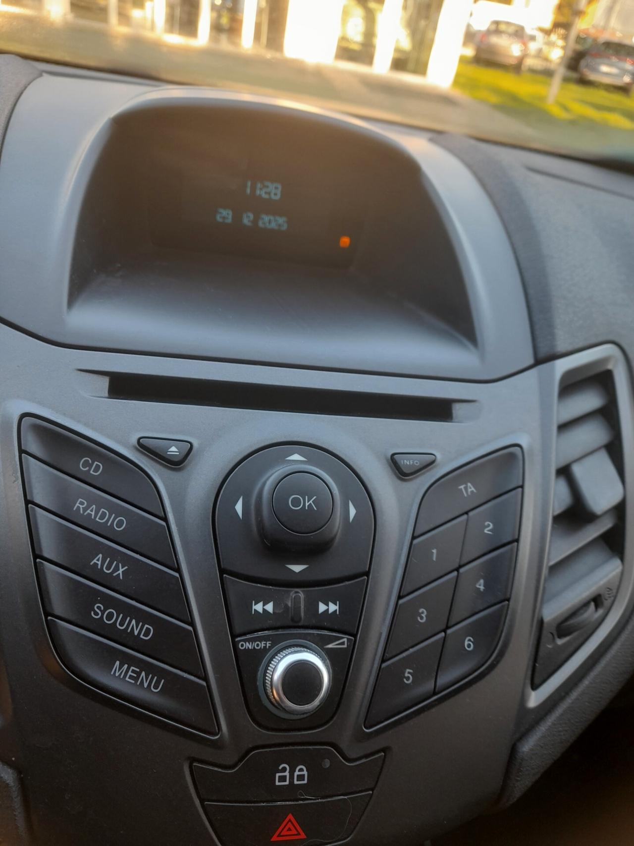 Ford Fiesta 1.5 TDCi 75CV 5 porte