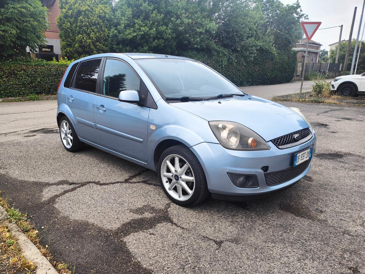 Ford Fiesta 1.2 16V 5p. Titanium