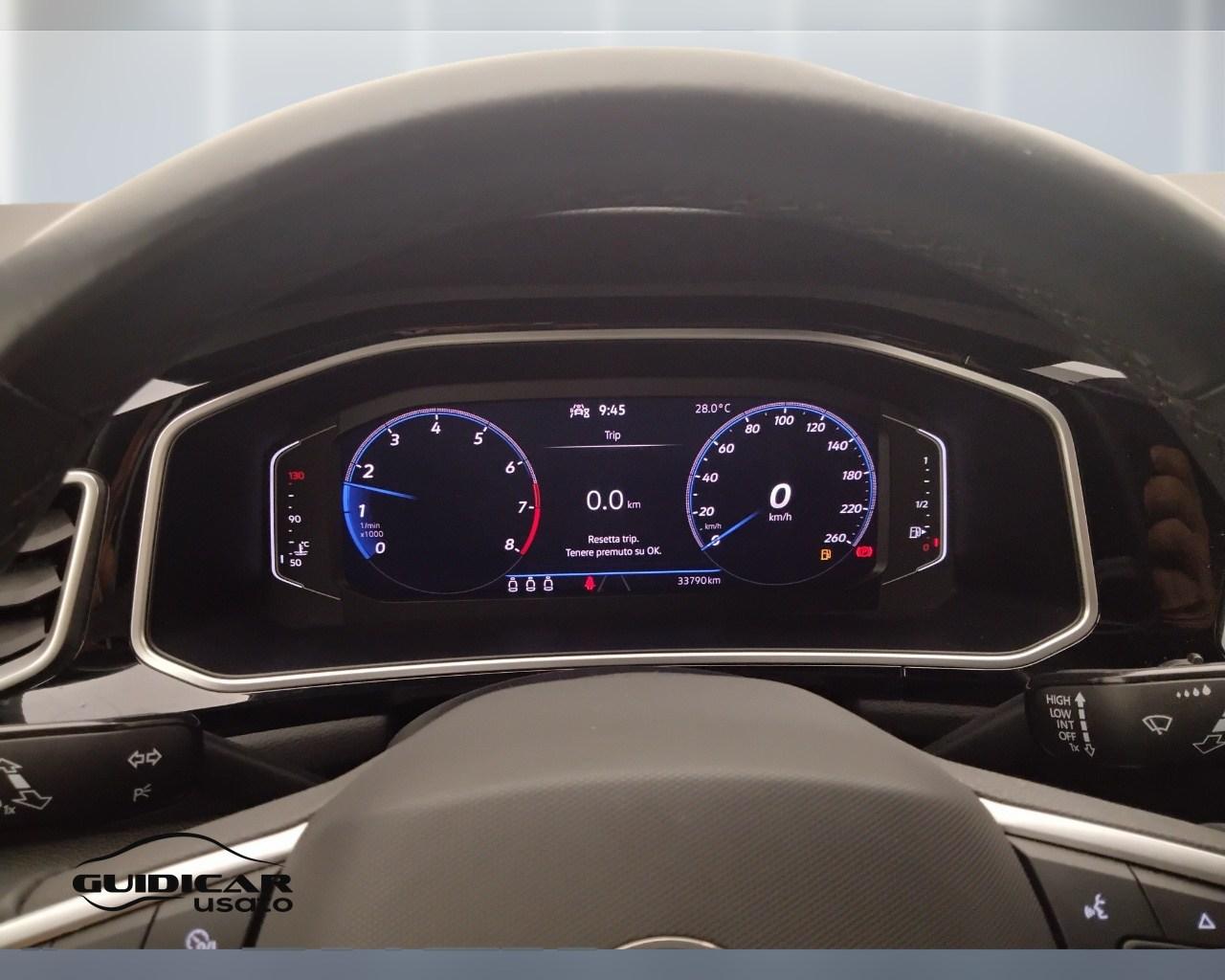 VOLKSWAGEN T-Roc I 2022 - T-Roc 1.0 tsi R-Line 110cv