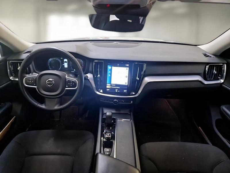 VOLVO V60 B4 D autom. Momentum Business Pro WAGON